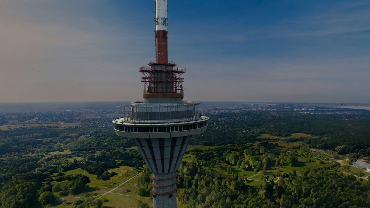 Fly around the tallinn tv tower